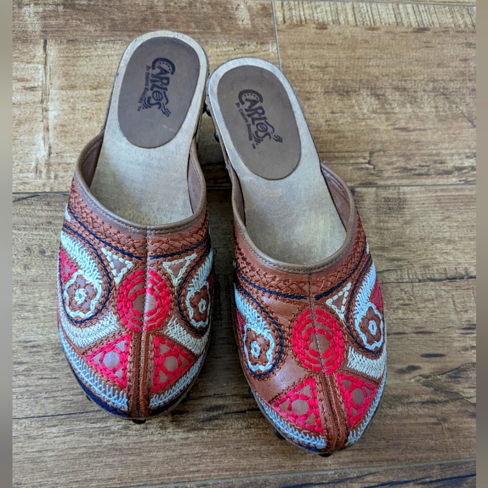 Clogs by Carlos Santana, Red Tribal Print, Wooden Heel Size 7